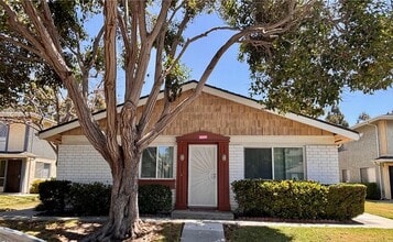 Building Photo - 2604 Rudder Ave