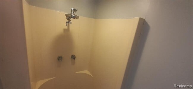 Building Photo - 965 Walton - Studio