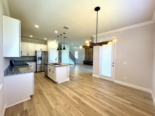 Building Photo - 3615 Voyager Ln