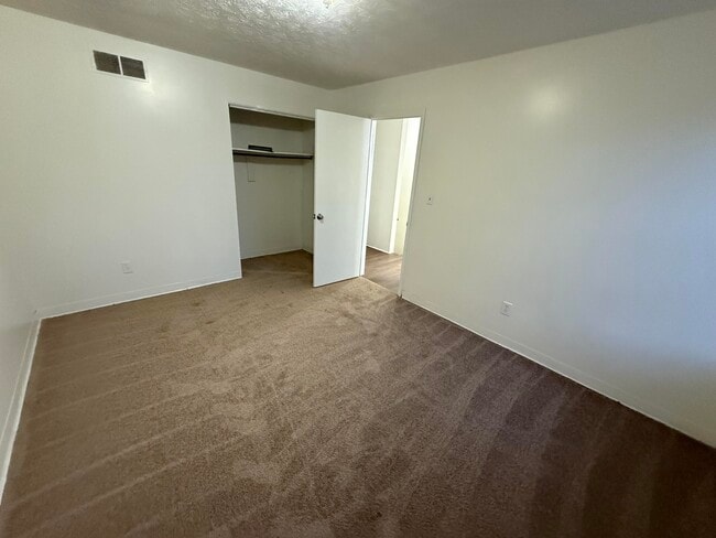 Building Photo - 3719 Trent Cir