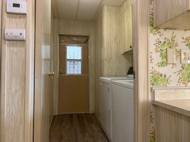 Building Photo - 1671 Cabrillo Dr
