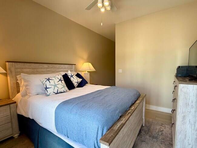 Building Photo - 1423 Sonata Ct