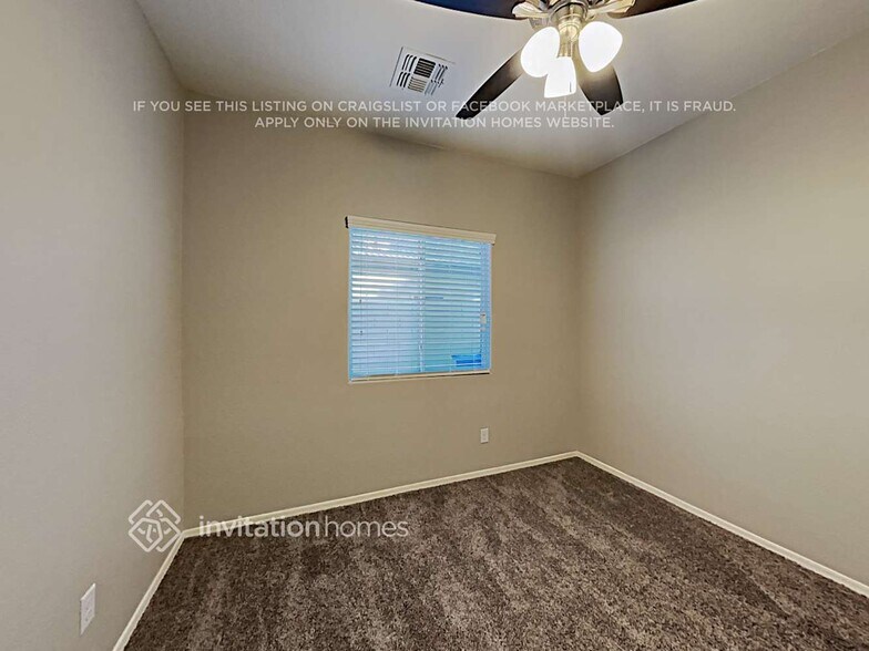 Building Photo - 112 S 120th Ave