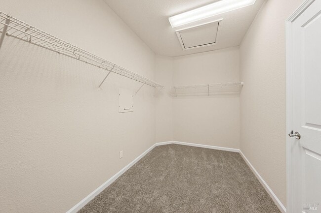 Building Photo - 505 Marianna Pl