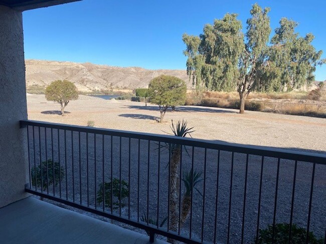 Building Photo - Waterfront 2BR 2B Condo Lower Level, gated...