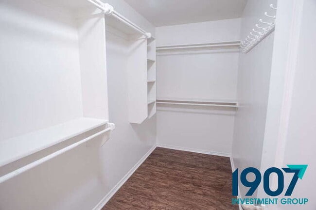 Building Photo - Sacious 4-Bedroom Home with Open Layout!