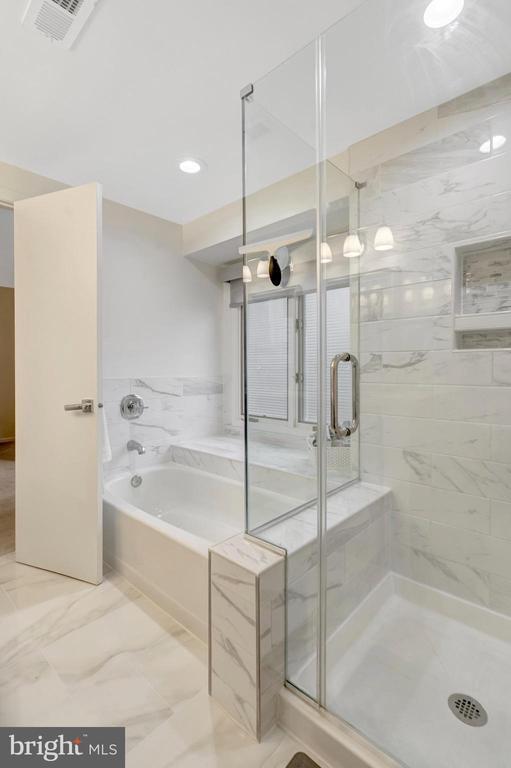 Building Photo - 12552 Garland Tree Ct