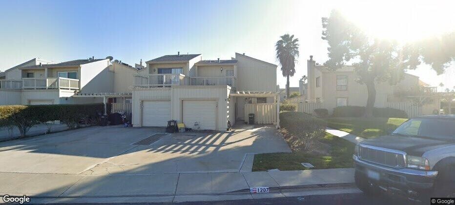 Building Photo - 1207 Marina Cir