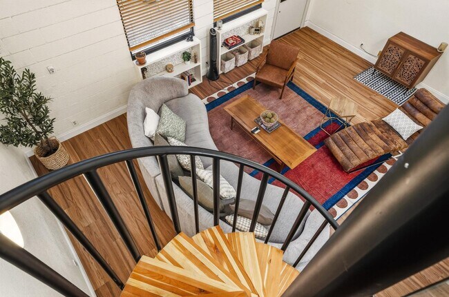 Building Photo - 385 W Pierson St