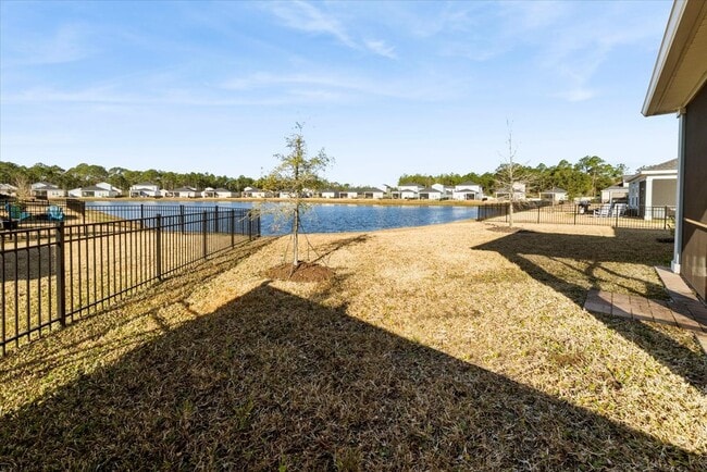 Building Photo - 100 Lake Sinclair St