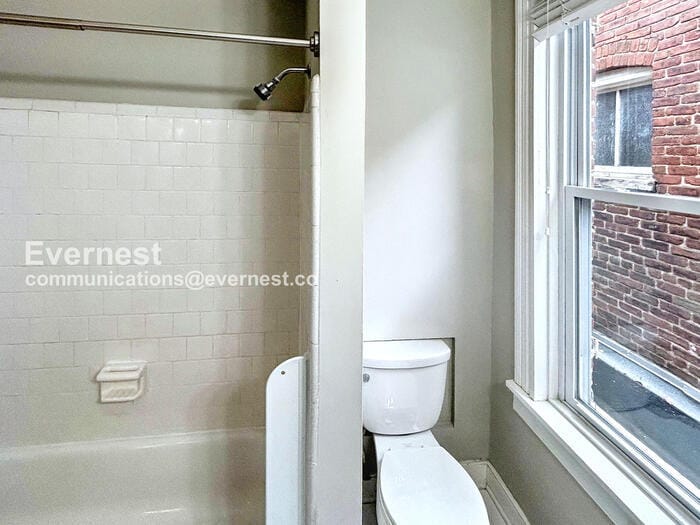 Building Photo - 1605 Grove Ave