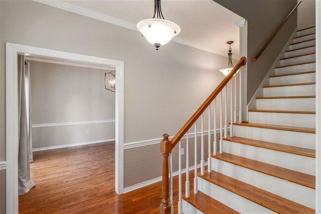 Building Photo - 307 Long Cove Dr