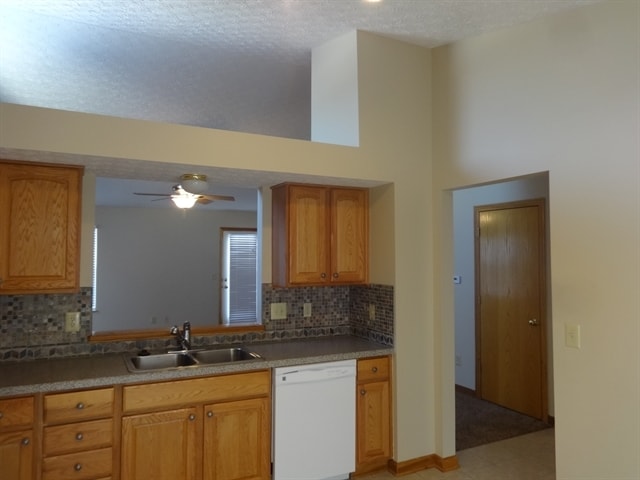 Building Photo - 7898 Antonio Ln