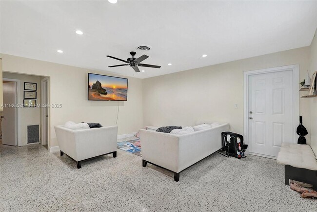 Building Photo - 2470 NE 182nd Terrace