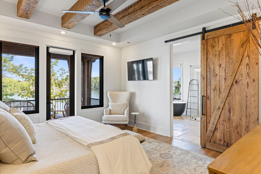 Building Photo - 388 Gatewood Dr