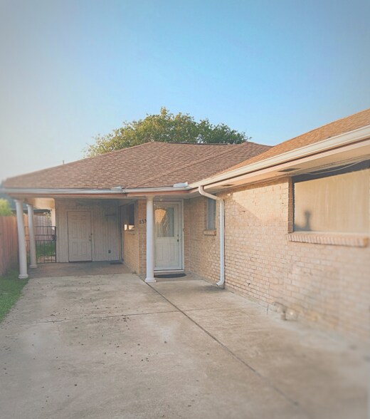 Building Photo - 8531 Dinkins St
