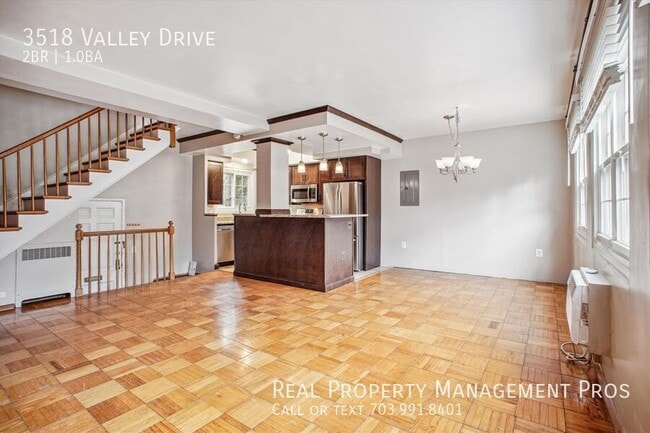 Building Photo - 3518 Valley Dr