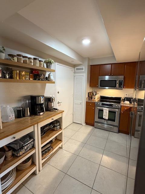 Building Photo - 1900 S Ocean Blvd