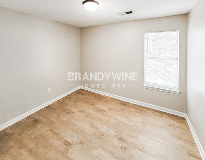 Building Photo - 4702 Crestfield Rd