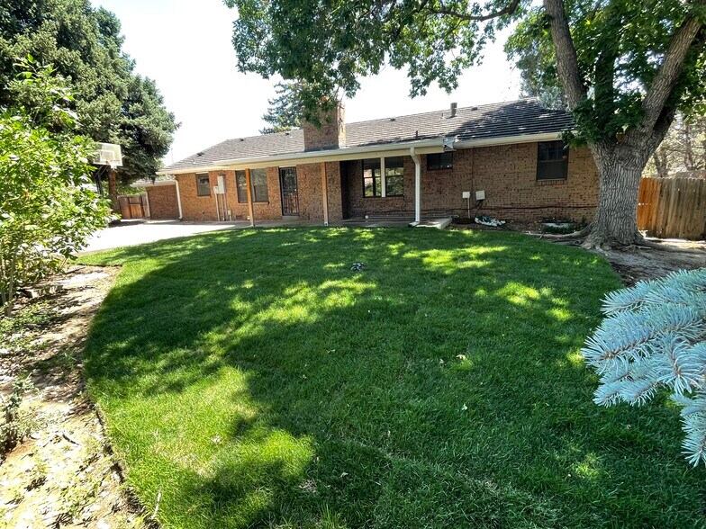 Building Photo - 7065 E Princeton Ave