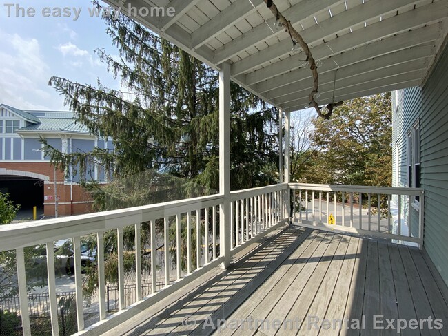 Building Photo - Cambridgeport 3 bedroom