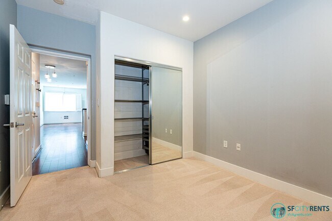 Building Photo - Downtown/Civic Center: Condo near Hayes Valley w/ Private Patio, Google Fiber & Garage Parking