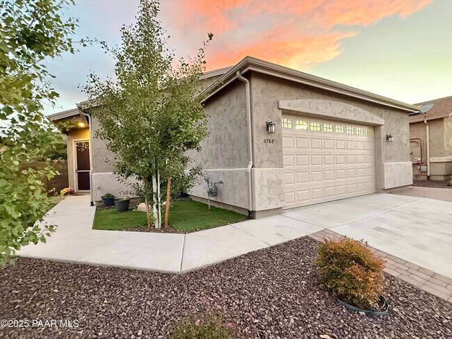 Building Photo - 5768 N Thornberry Dr