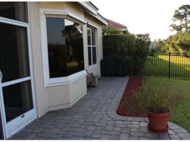 Building Photo - 641 SW Munjack Cove