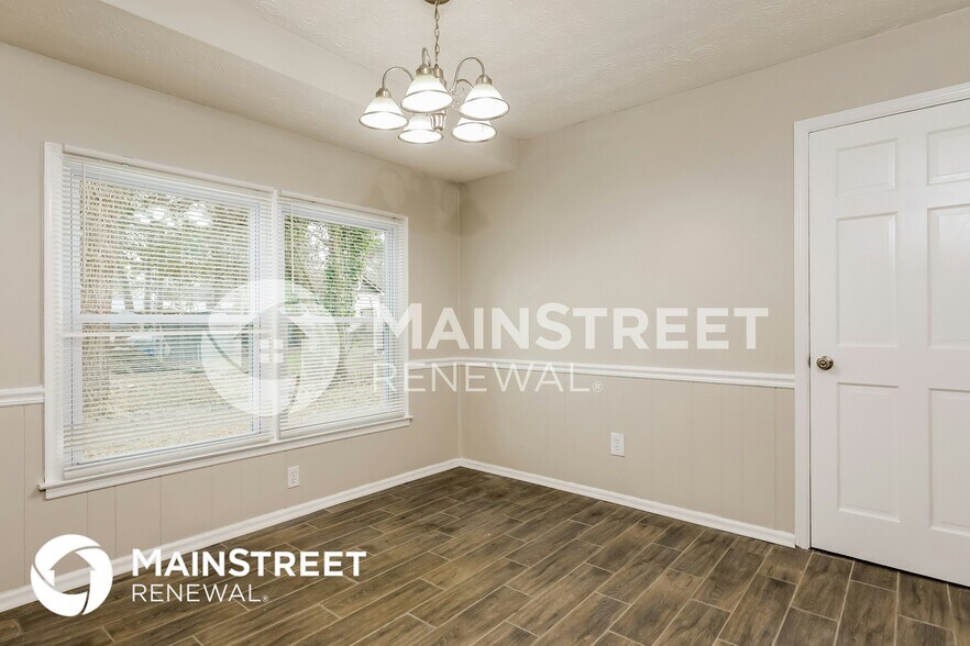 Building Photo - 6704 Amesbury Ln