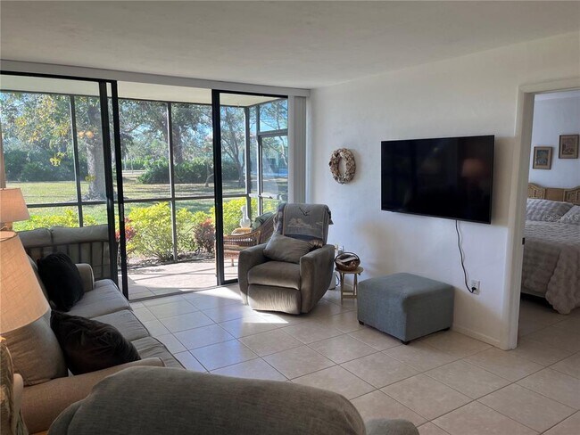 Building Photo - 612 Bird Bay Dr W