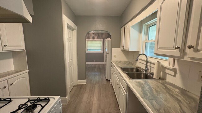 Building Photo - 3712 Upton Ave