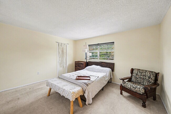 Building Photo - 3135 Shady Dell Ln