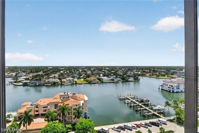 Building Photo - 4451 Gulf Shore Blvd N
