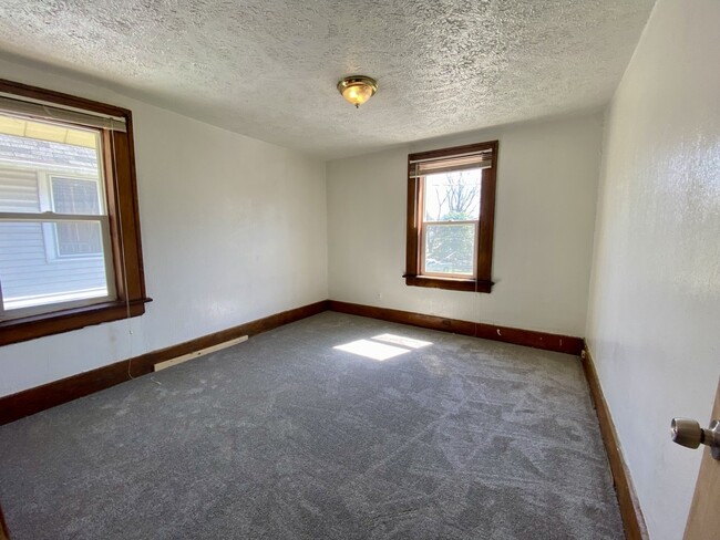Building Photo - 987 Whittier Ave