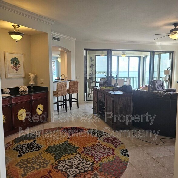 Building Photo - 11600 Court of Palms