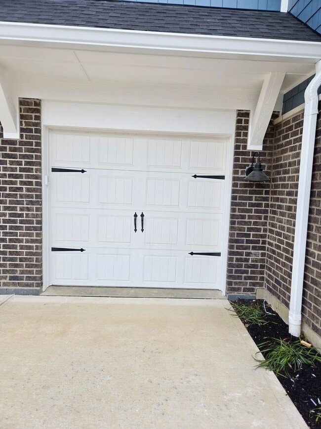 Building Photo - Exquisite just built condo with everything! Ground floor, no stairs, attached garage