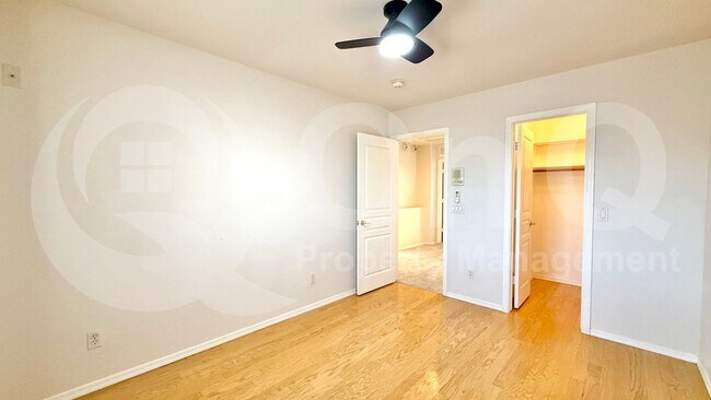 Building Photo - 1168 S Park Grove Ct