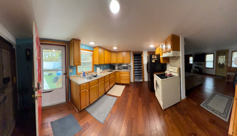 Building Photo - 9775 N Rock Ridge Rd