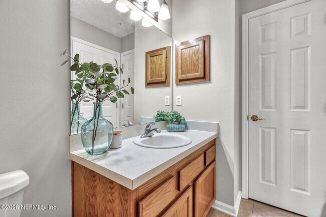 Building Photo - 12967 Canyon Creek Trail S