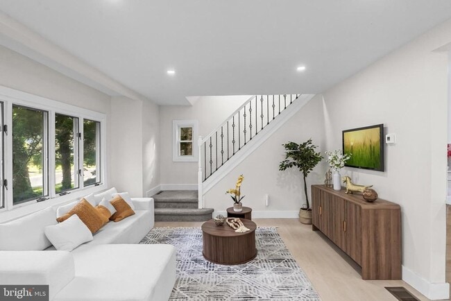 Building Photo - 4 E Haddon Ave