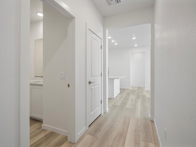 Building Photo - BRAND NEW Bright, Modern 3-Bedroom Home with Main-Floor Living in Gateway Commons