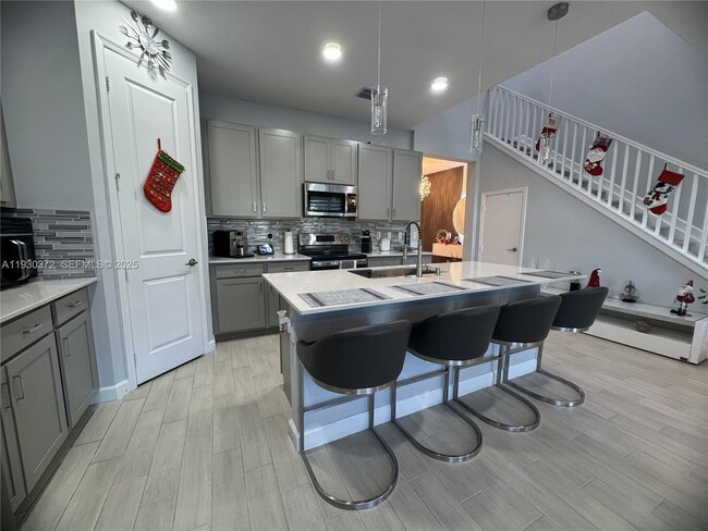 Building Photo - 4862 Navali Dr