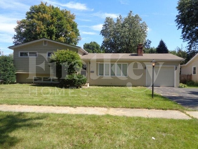 Building Photo - 501 Harmony Dr