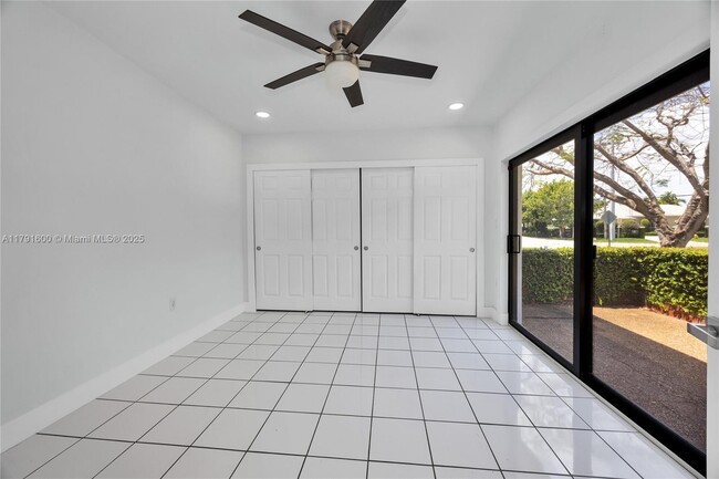 Building Photo - 1181 San Pedro Ave