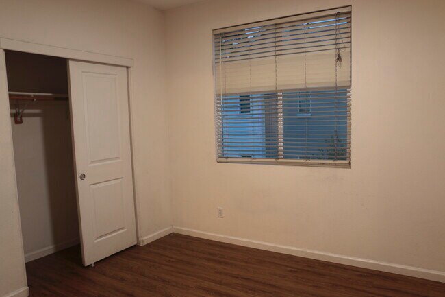 Building Photo - 464 Marina Way