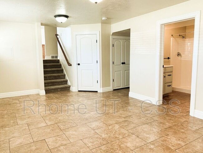 Building Photo - 6634 S 2700 W