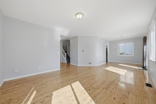 Building Photo - Updated Two-Story with Granite Kitchen, Deck, and Fully Fenced Yard