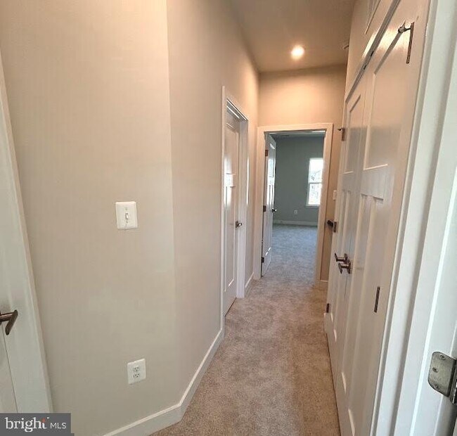 Building Photo - 7924 Olive Branch Ln