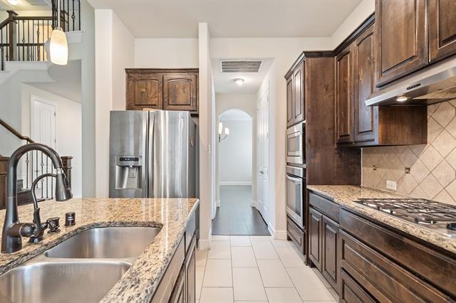 Building Photo - 208 Rolling Fork Bend