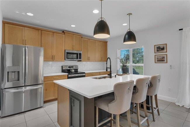 Building Photo - 171 Maravilla Way